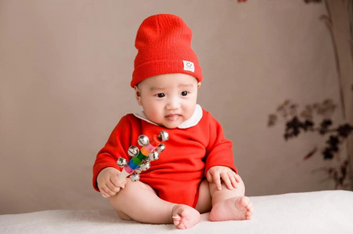 武穴宝宝几个月戴银手镯好 武穴宝宝几个月戴银手镯好